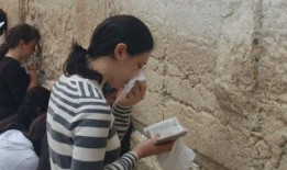 娱乐吃瓜君嫂子是谁,揭秘“娱乐吃瓜君”背后的神秘嫂子身份